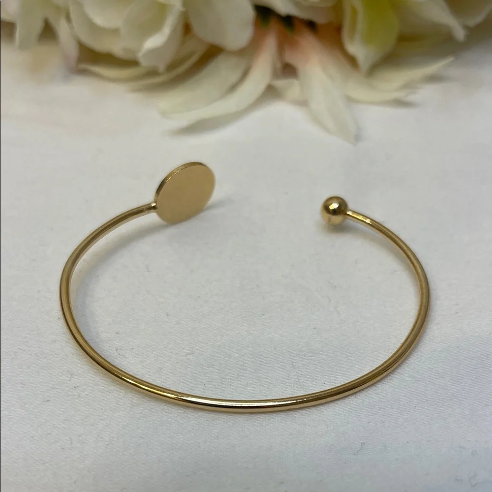 Cuff Bracelet Gold Open Circle  - Unbranded